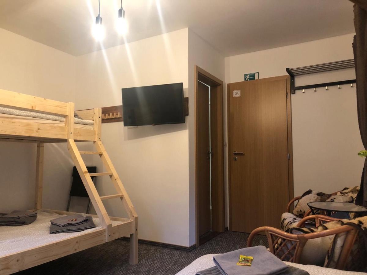 Wolf House Klinovec Hotel Loučná pod Klínovcem Екстериор снимка