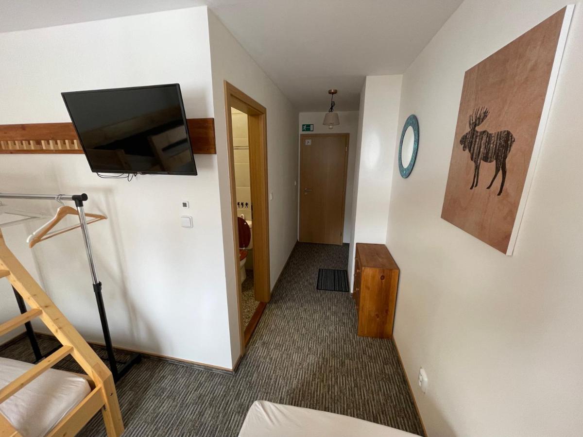 Wolf House Klinovec Hotel Loučná pod Klínovcem Екстериор снимка