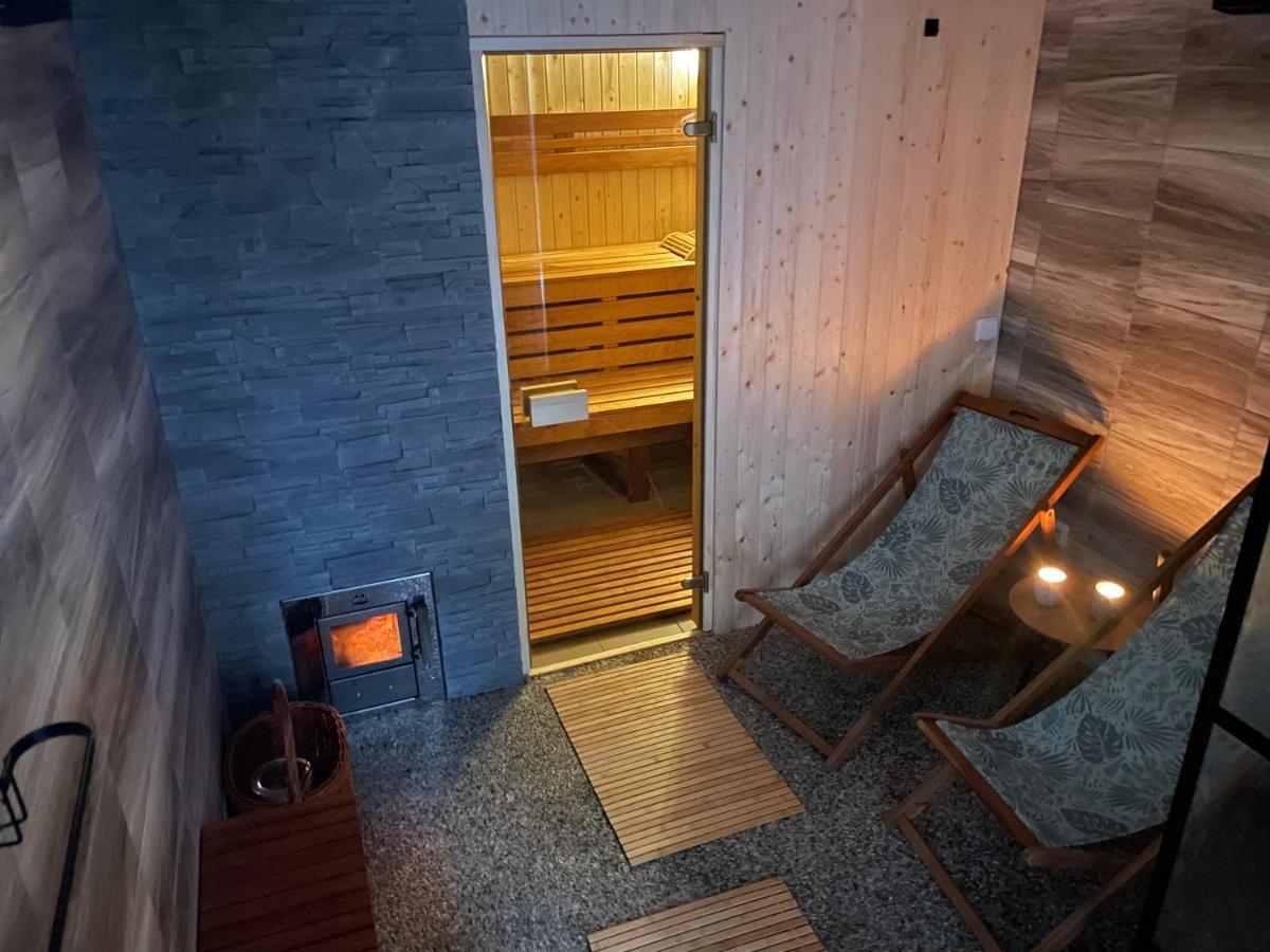 Wolf House Klinovec Hotel Loučná pod Klínovcem Екстериор снимка